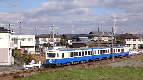 四日市あすなろう鉄道「なろうブルー」塗装 (2015.12)