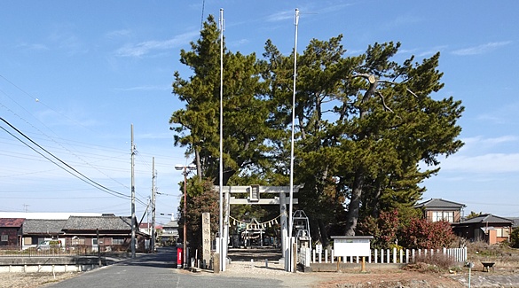 �I�](�I�]��) ����