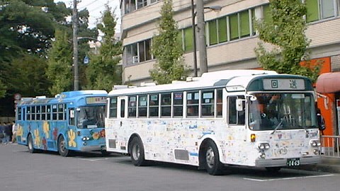 1576Ԃ1570 (ÐV[܂ 1999)